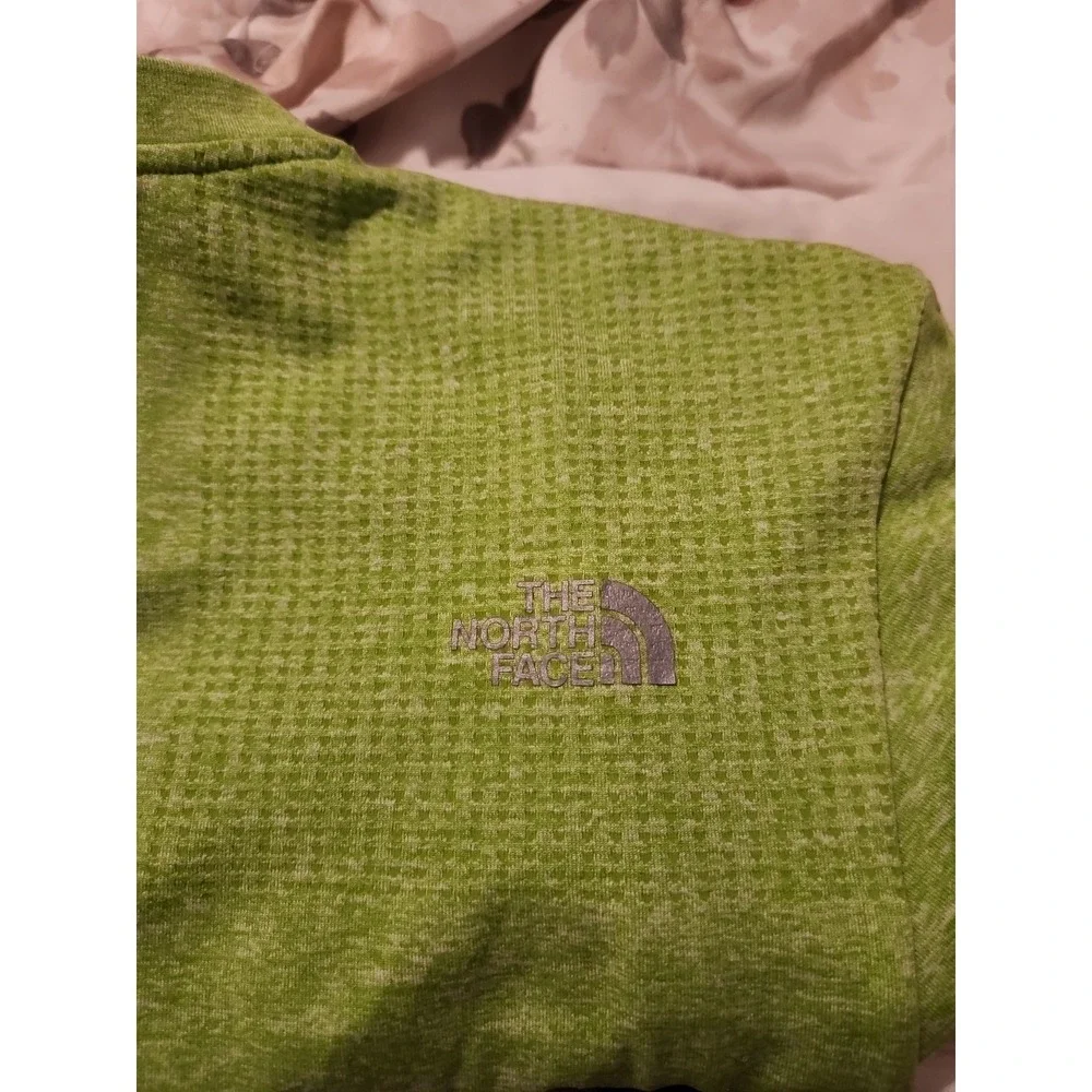 The North Face Engine Crew Green Performance TShirt Men's‎ Large